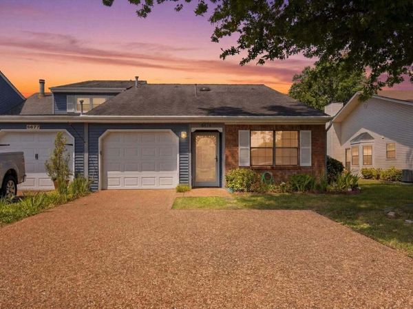 6679 Hickory Brook Road , Chattanooga, TN 37421