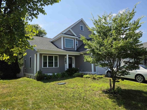 21 Stocklan Circle, Dover, NH 03820