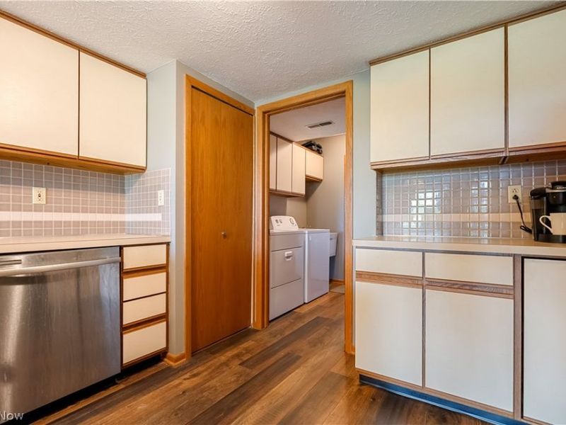 78 Portside Circle, Green, OH 44319 Photo 12
