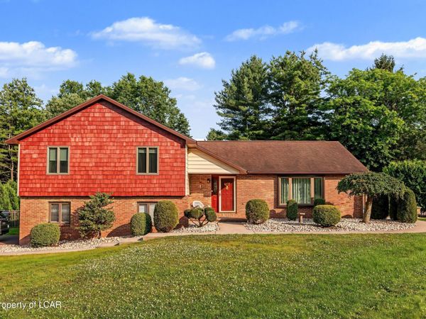 110 Eastview Circle, Sugarloaf, PA 18249
