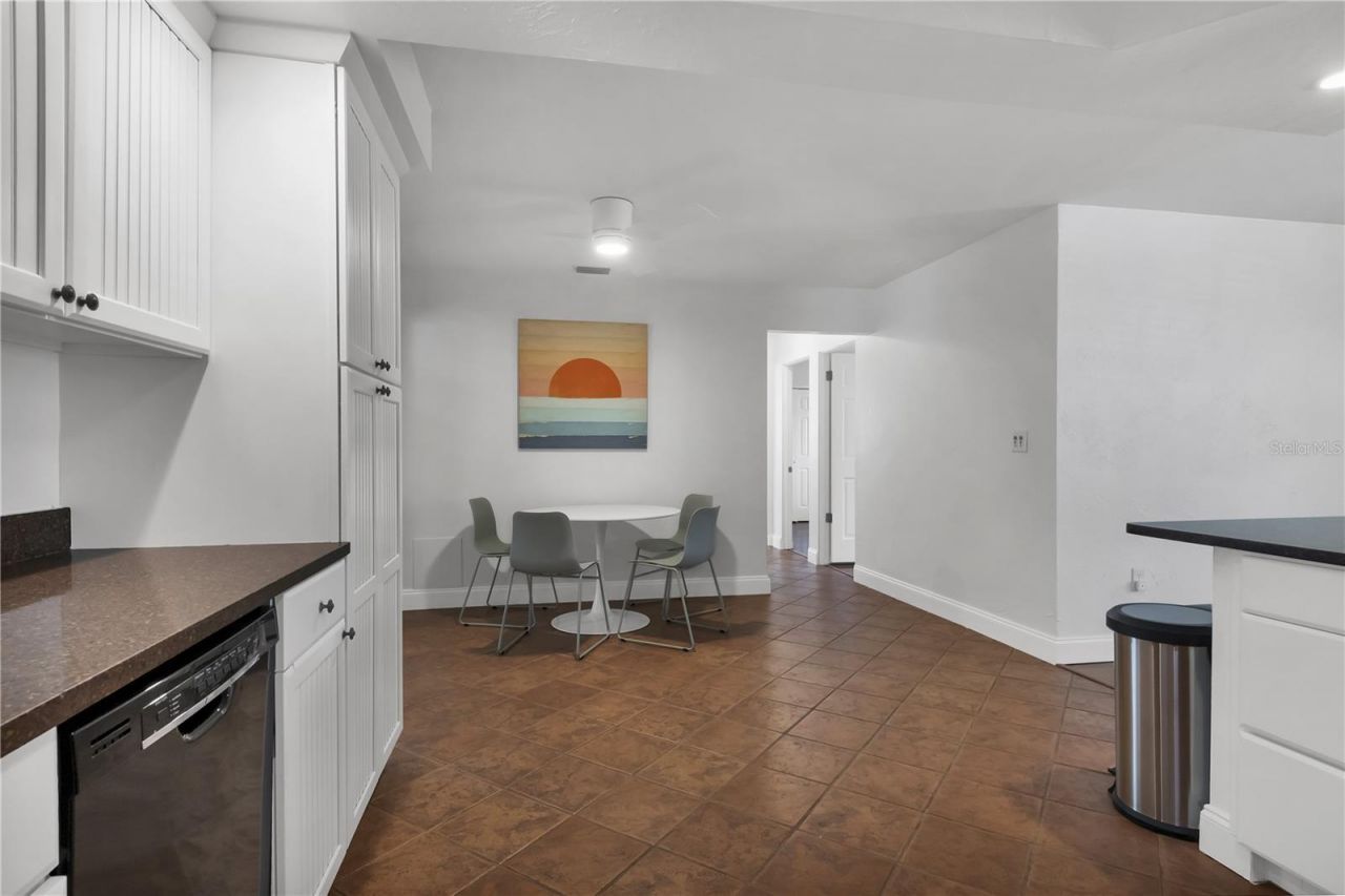 2469 Waldemere Street , Sarasota, FL 34239 Photo
