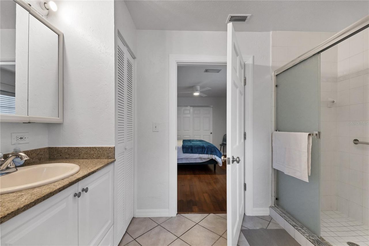2469 Waldemere Street , Sarasota, FL 34239 Photo