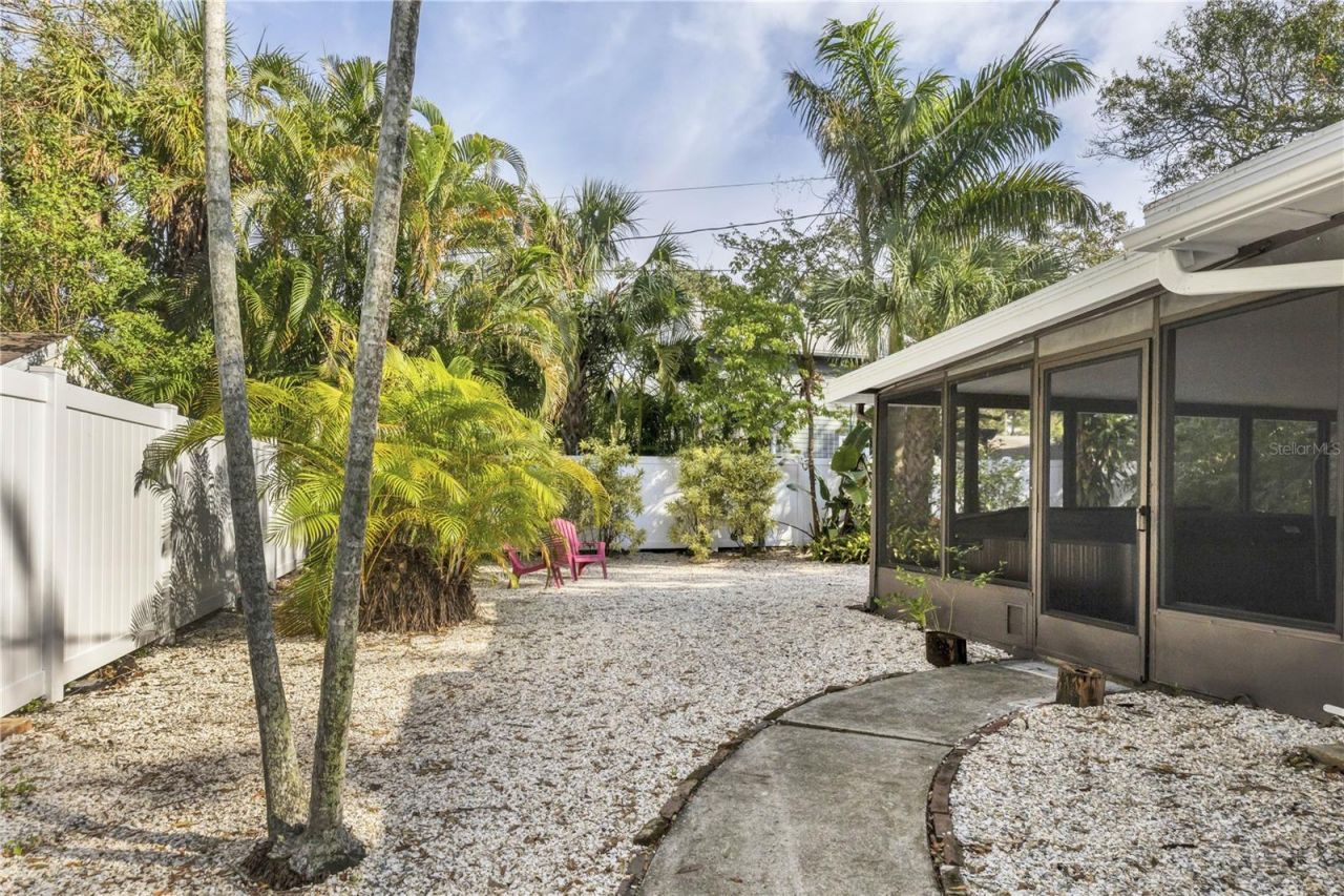 2469 Waldemere Street , Sarasota, FL 34239 Photo