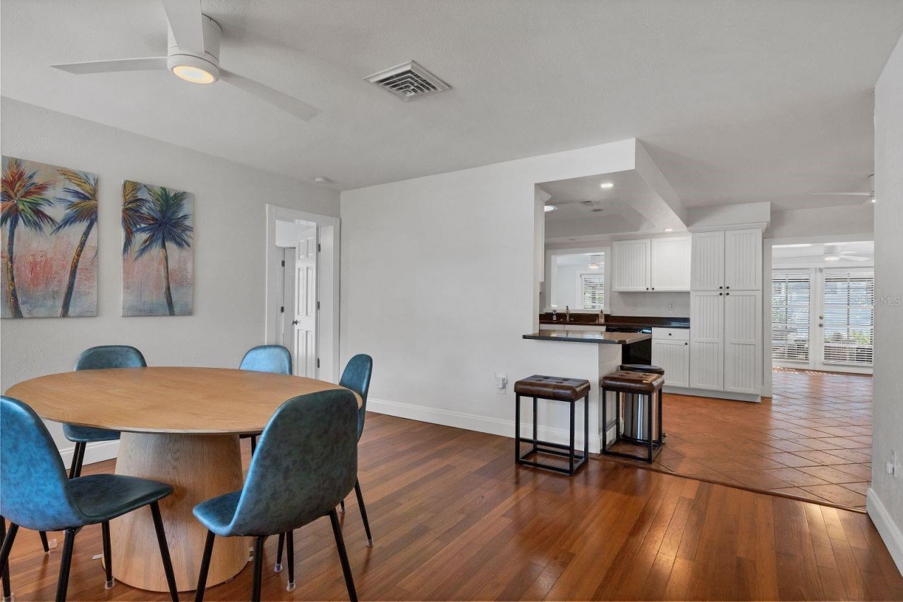 2469 Waldemere Street , Sarasota, FL 34239 Photo