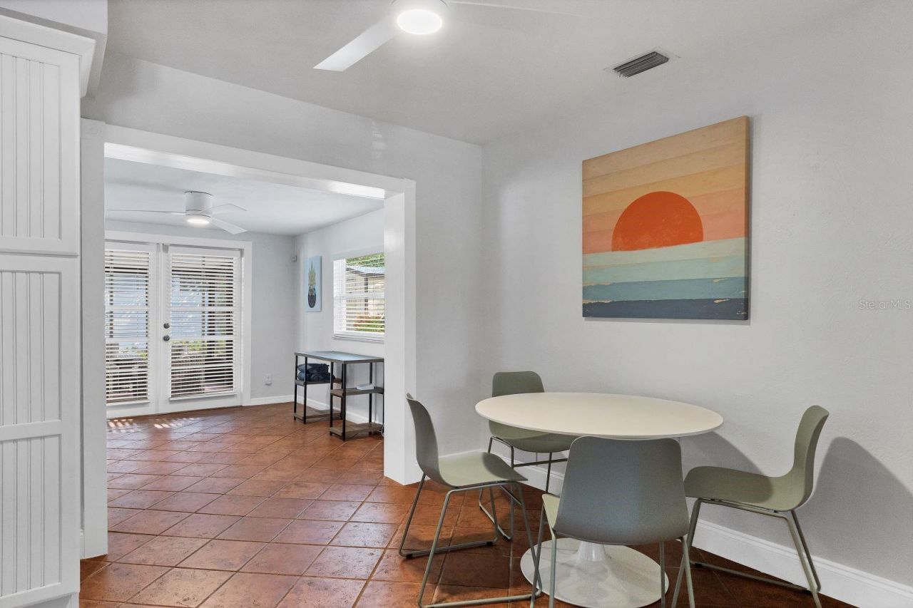 2469 Waldemere Street , Sarasota, FL 34239 Photo