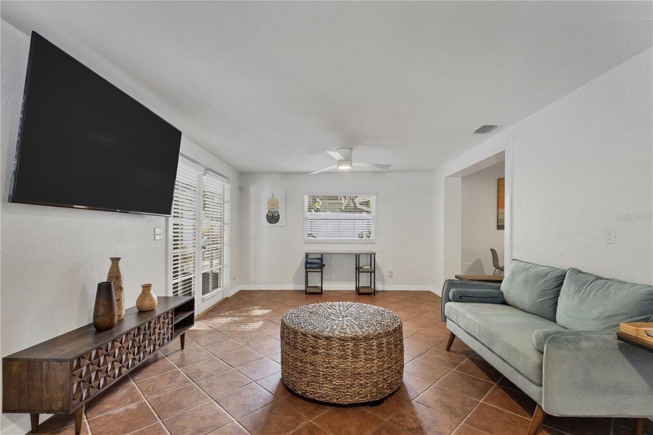 2469 Waldemere Street , Sarasota, FL 34239 Photo