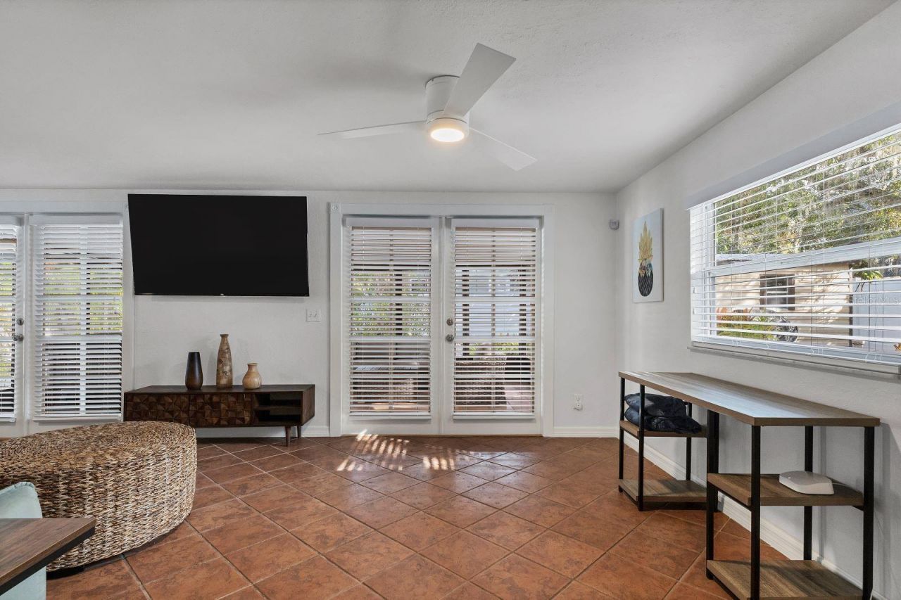 2469 Waldemere Street , Sarasota, FL 34239 Photo