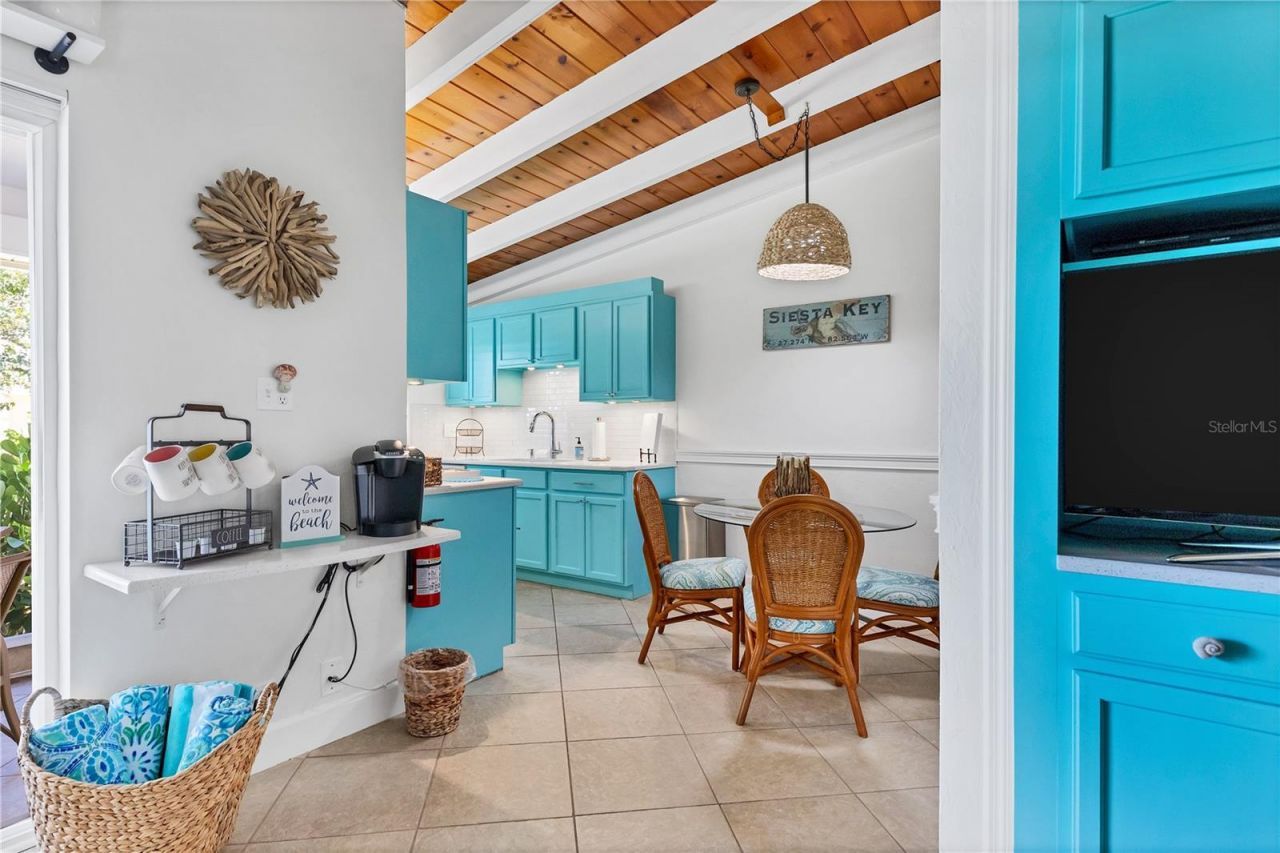 6006 Midnight Pass Road , Unit 16, Sarasota, FL 34242 Photo