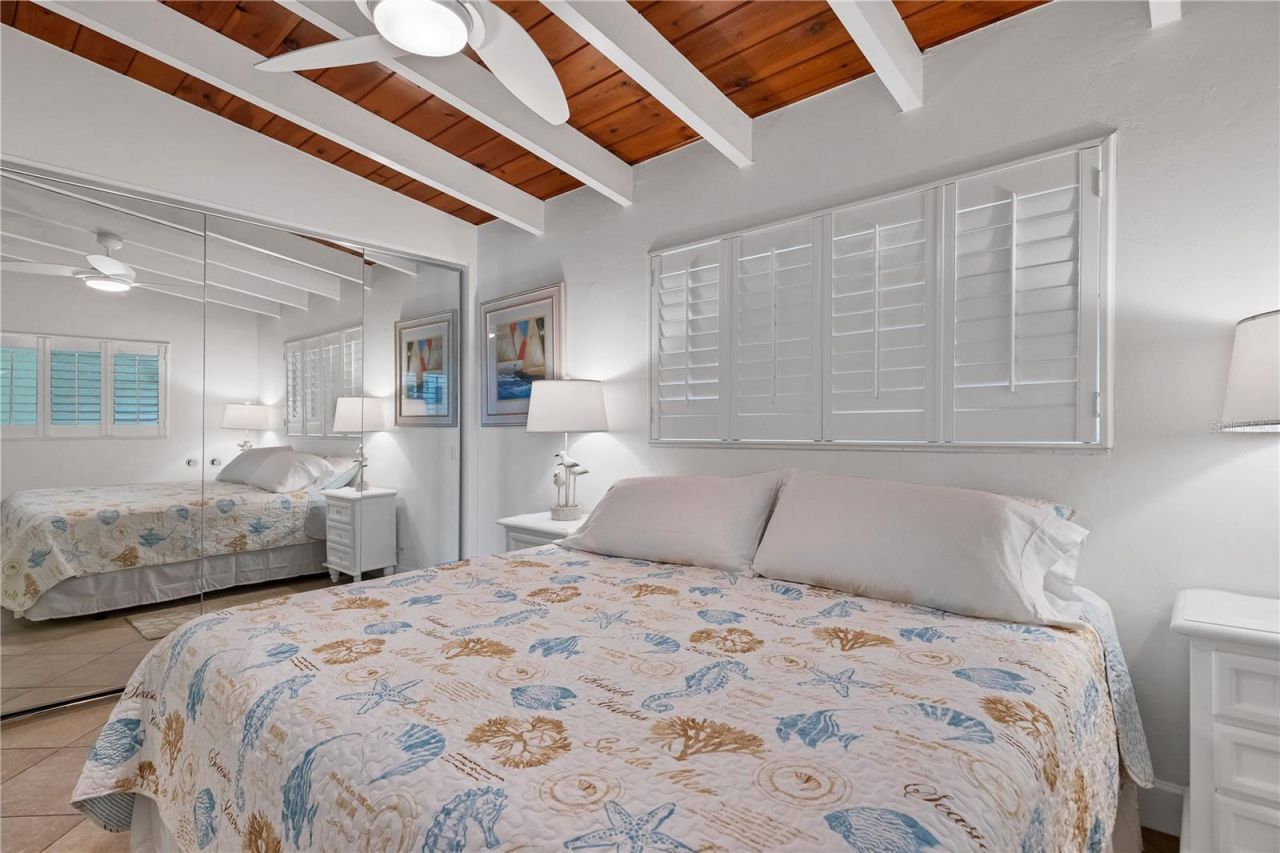 6006 Midnight Pass Road , Unit 16, Sarasota, FL 34242 Photo