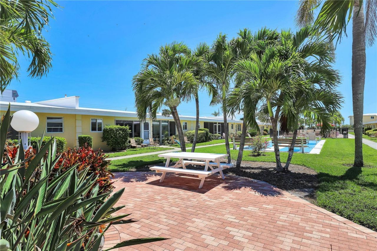 6006 Midnight Pass Road , Unit 16, Sarasota, FL 34242 Photo