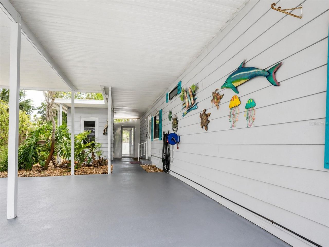604 Topside Circle , Edgewater, FL 32141 Photo