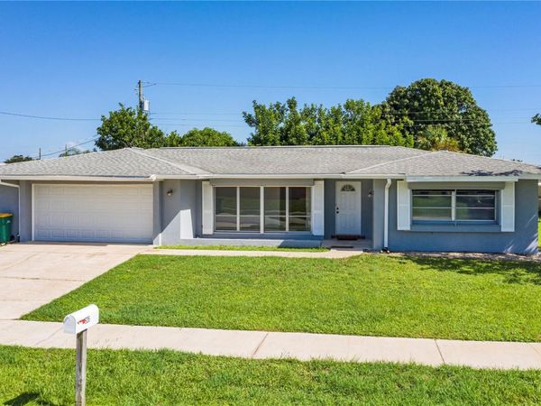 326 WHERLEY AVENUE SE, PORT CHARLOTTE, FL 33952