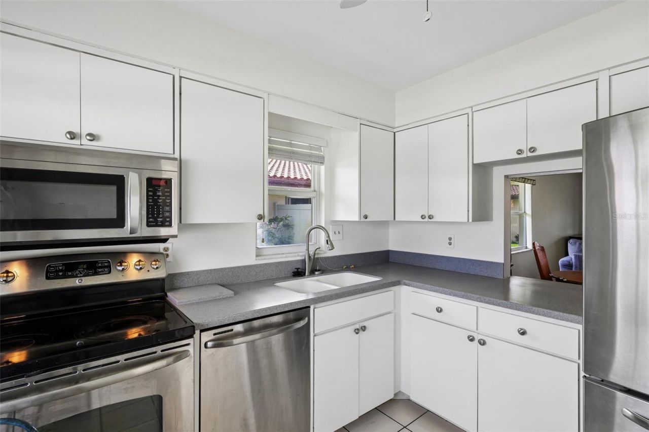 3210 Cambridge Avenue, Bradenton, FL 34207 Photo