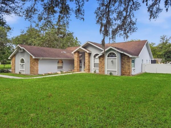 483 LINCOLN AVENUE , MASARYKTOWN, FL 34604