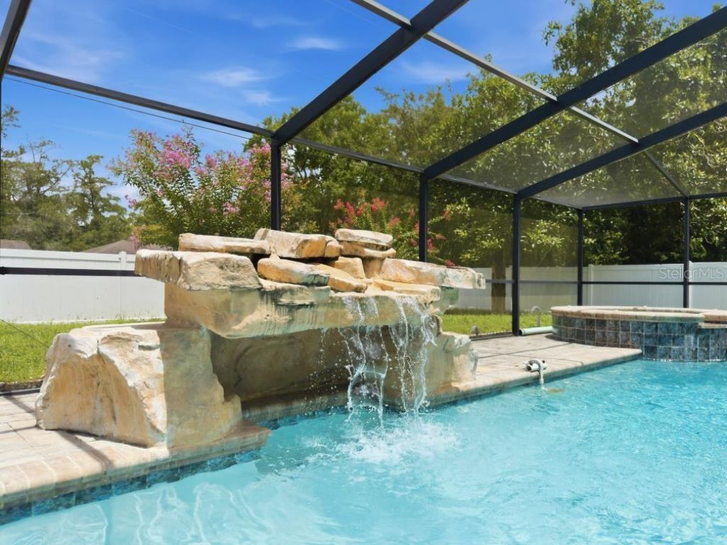 483 Lincoln Avenue, Masaryktown, FL 34604 Photo