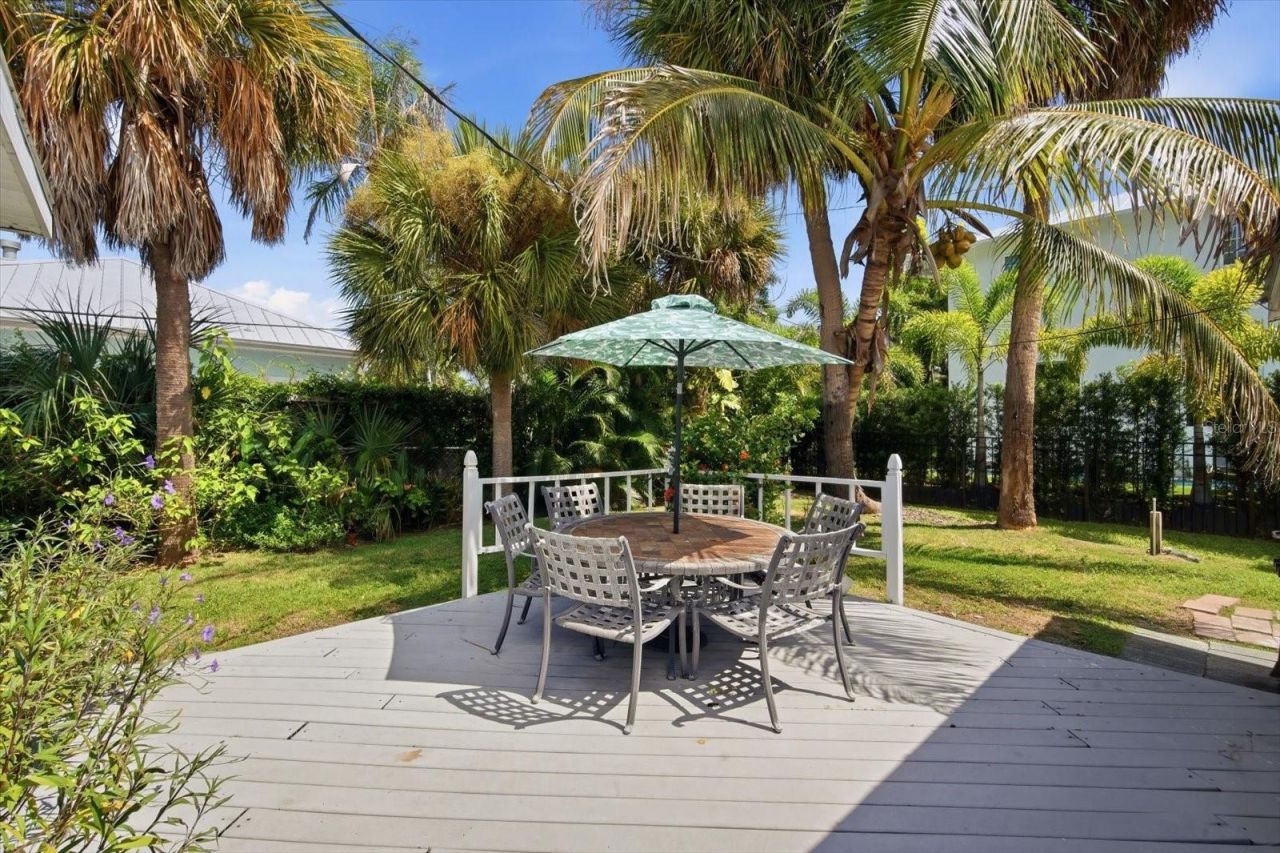 206 75th Street, Holmes Beach, FL 34217 Photo