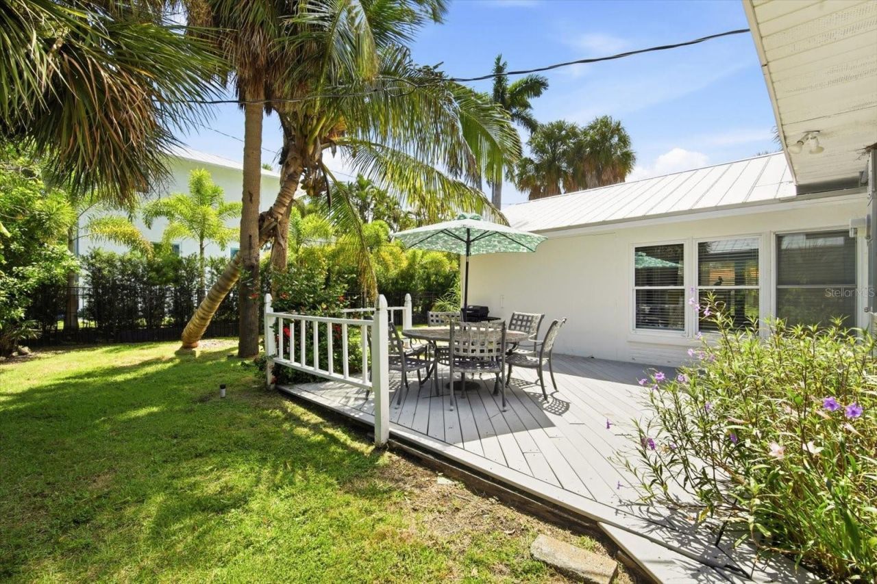 206 75th Street, Holmes Beach, FL 34217 Photo