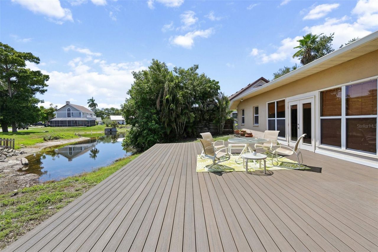4919 32nd Avenue Drive W, Bradenton, FL 34209 Photo