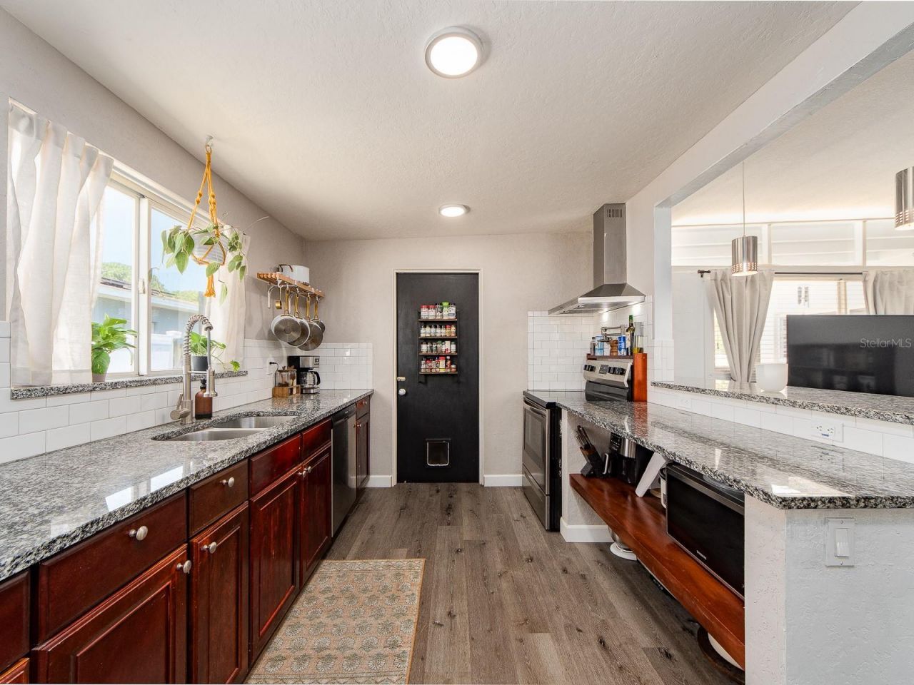 851 65th Avenue S, Saint Petersburg, FL 33705 Photo