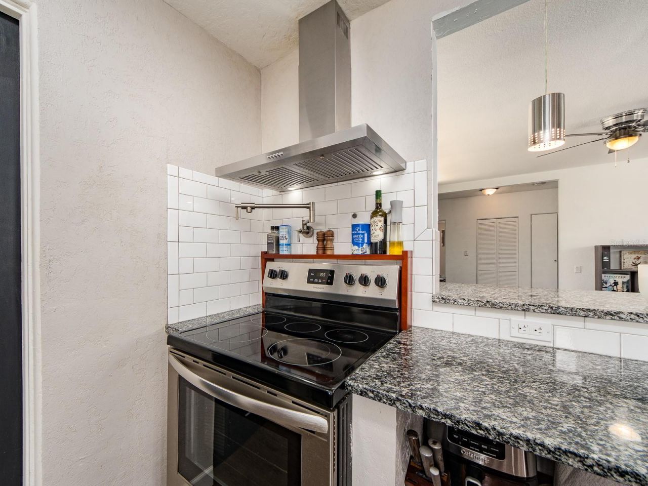 851 65th Avenue S, Saint Petersburg, FL 33705 Photo