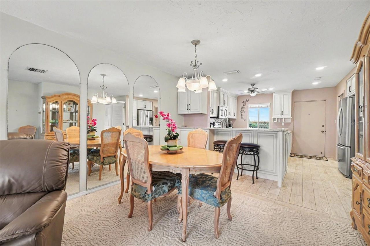9011 Midnight Pass Road, Unit 329, Sarasota, FL 34242 Photo