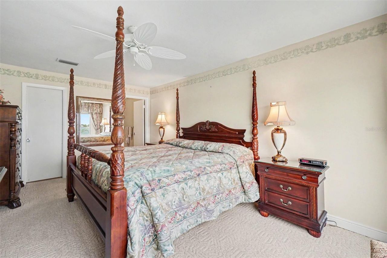 9011 Midnight Pass Road, Unit 329, Sarasota, FL 34242 Photo