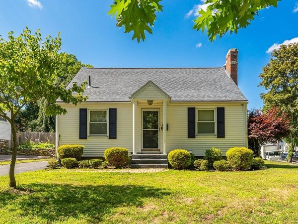 58 Bailey St, Worcester, MA 01602