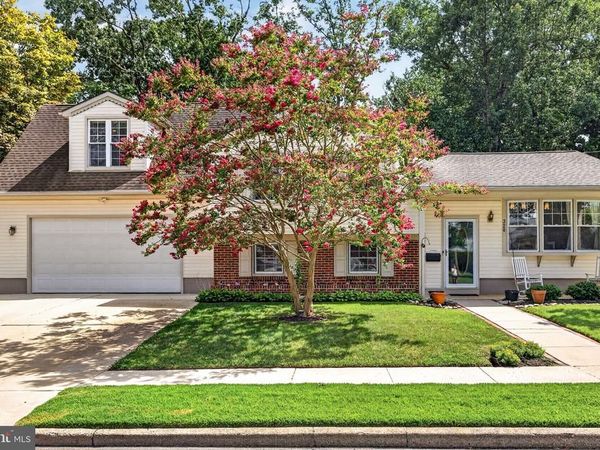 320 THURMAN AVENUE, WEST BERLIN, NJ 08091