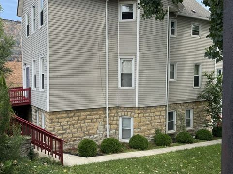 Main Photo