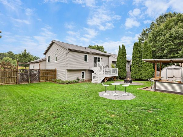1817 Anhalt Drive, Madison, WI 53704