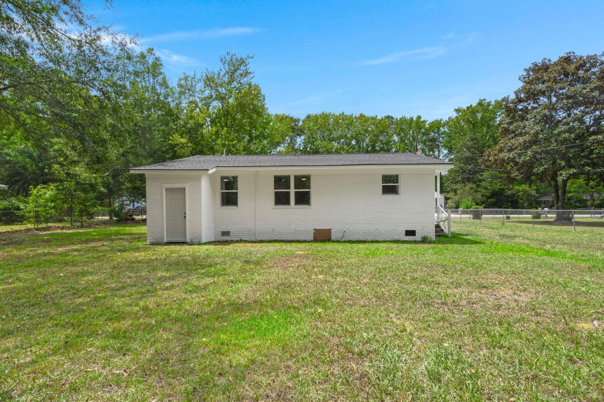 209 Grayson Street Photo 26