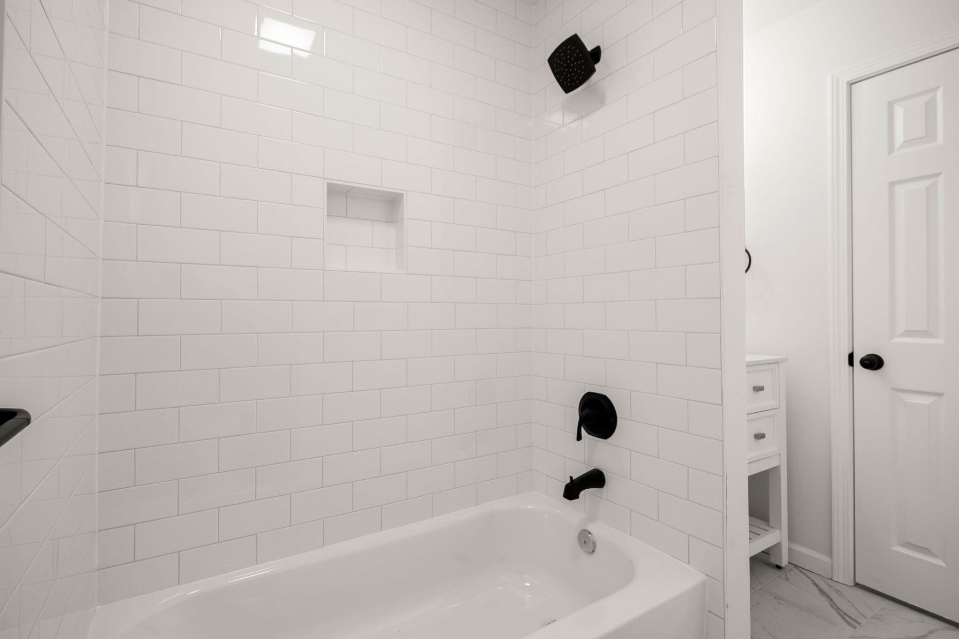 209 Grayson Street Photo 7