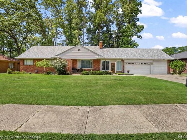 675 Woodcrest Drive , Dearborn, MI 48124