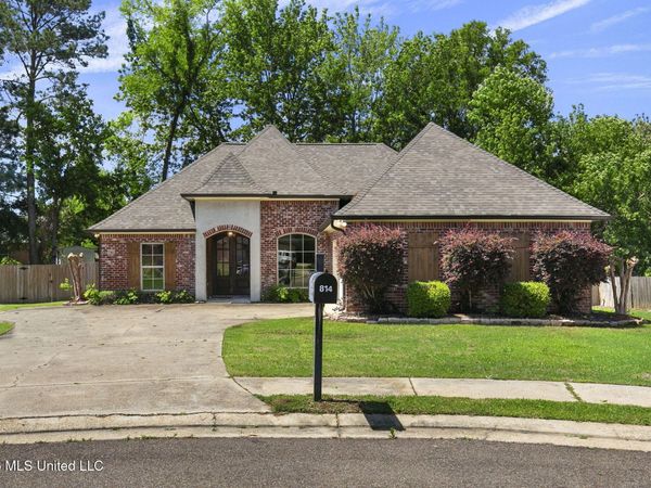 814 Windlass Cove, Brandon, MS 39047