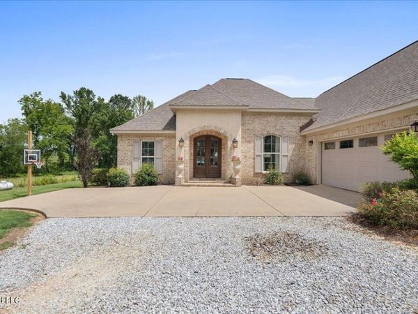 1824 Harrell Road, Forest, MS 39074