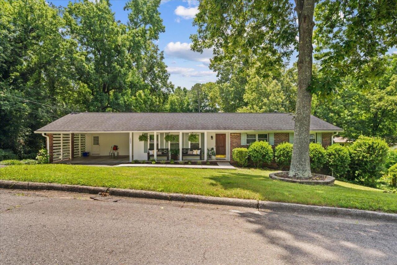 1303 Sherwood Drive, Dalton, GA 30720 Main Photo