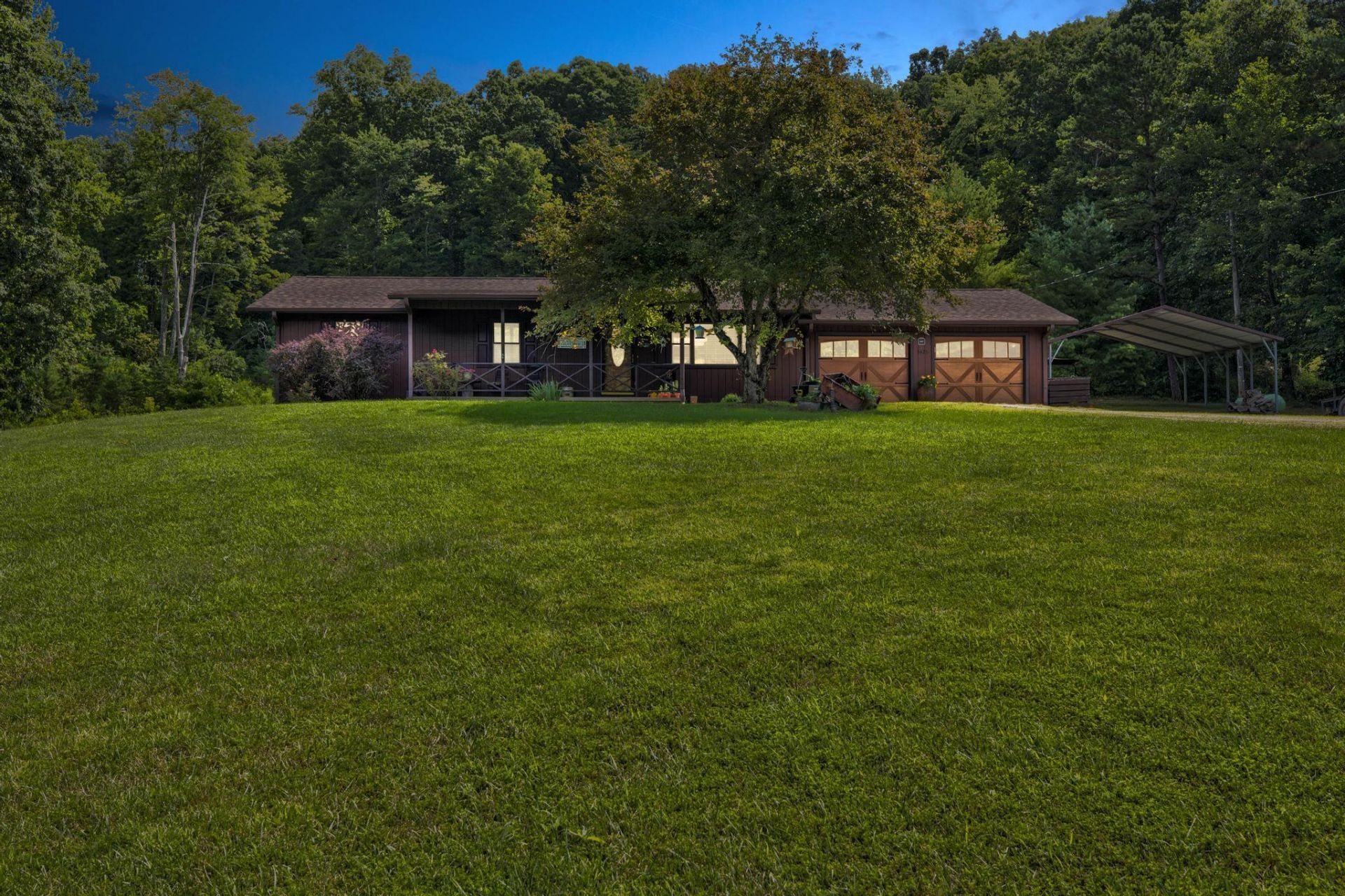 3425 KY-986 , Olive Hill, KY 41164