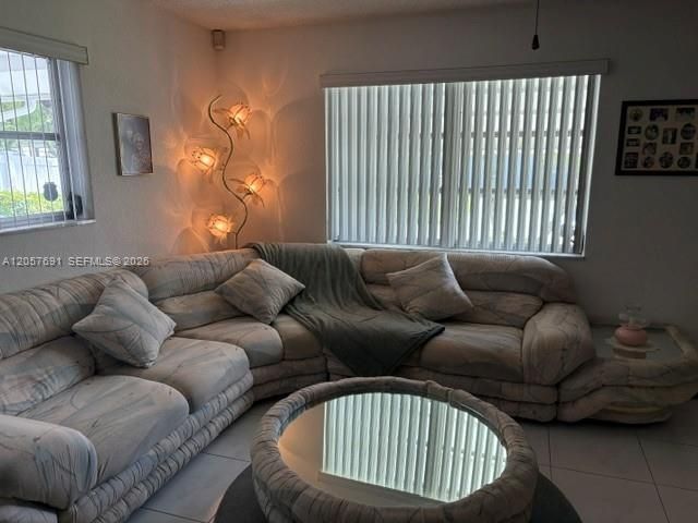 5405 NW 23rd Ter, Tamarac, FL 33309 Photo