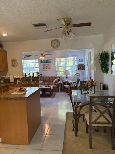 5405 NW 23rd Ter, Tamarac, FL 33309 Photo