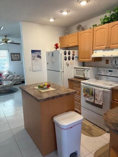 5405 NW 23rd Ter, Tamarac, FL 33309 Photo