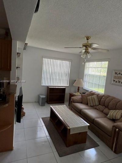 5405 NW 23rd Ter, Tamarac, FL 33309 Photo