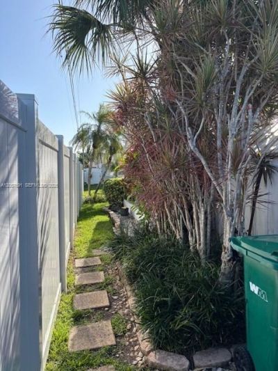 5405 NW 23rd Ter, Tamarac, FL 33309 Photo
