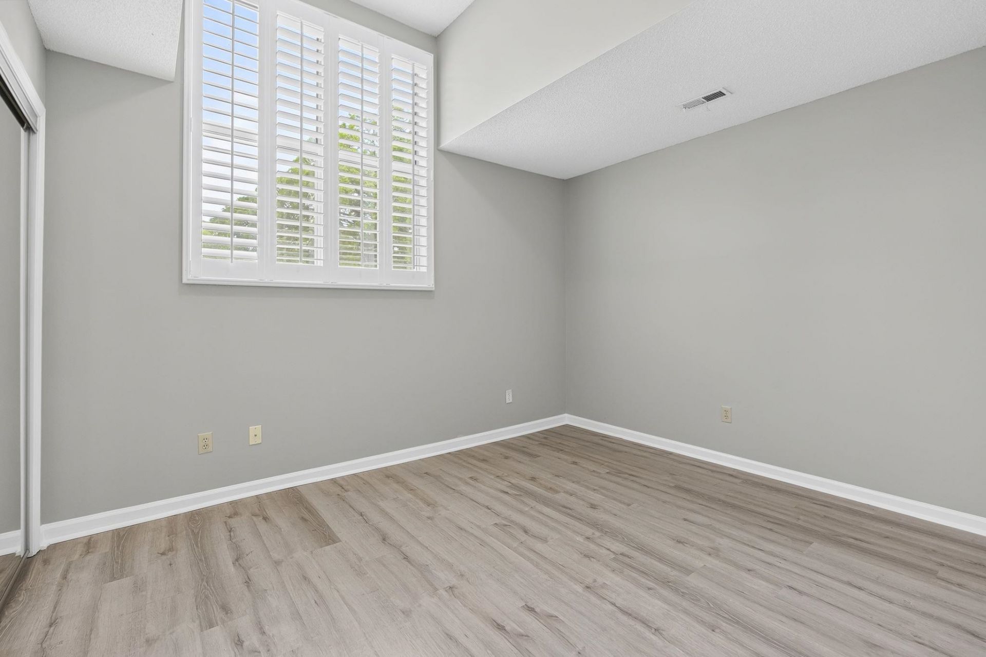 4396 Baldwin Ave.  Photo 39