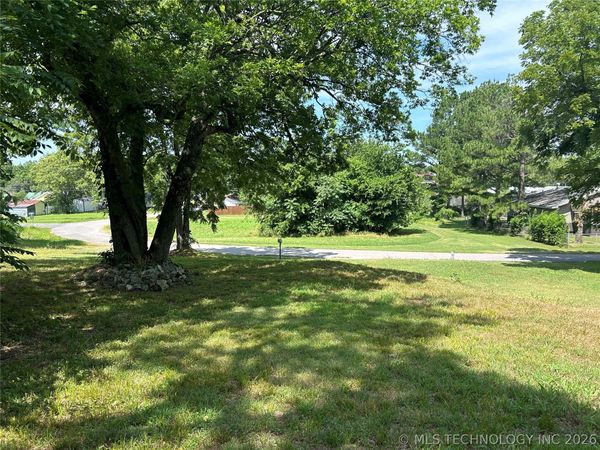 306 N Water , Locust Grove, OK 74352