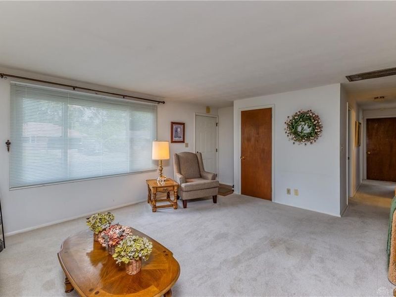 1004 Bristol Drive, Vandalia, OH 45377 Photo 6