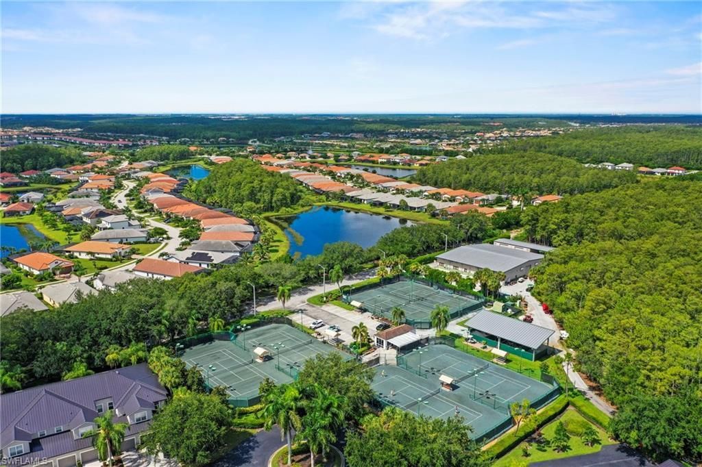 12051 Champions Green Way , Unit 313, Fort Myers, FL 33913 Photo