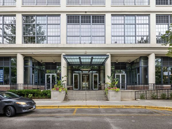 900 N Kingsbury Street , Unit 975, Chicago, IL 60610