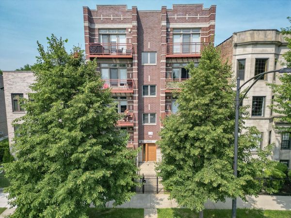 4930 S Indiana Avenue , Chicago, IL 60615
