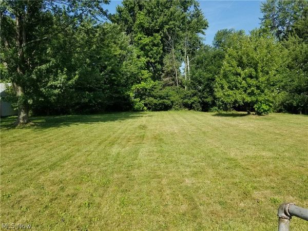 V/L Howell Street , Sheffield Lake, OH 44054