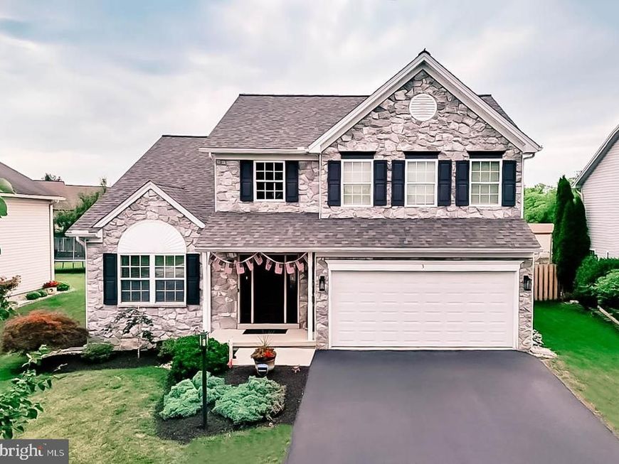 3 Sussex Drive, Carlisle, PA 17013 Main Photo